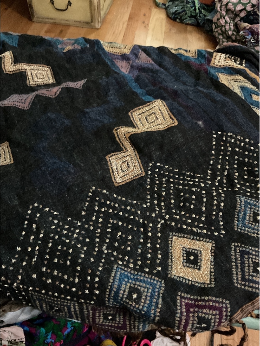 Chico’s Geometric Wool Shawl/ Wrap with Fringe Metallic Embroidery Reversible